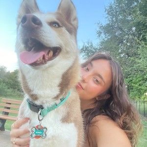 Meet your Posher, Maddie